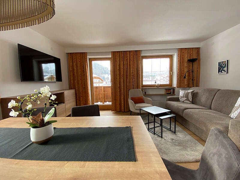 Wohnzimmer im Appartement Naudersperg in Valdafur Suites in Nauders