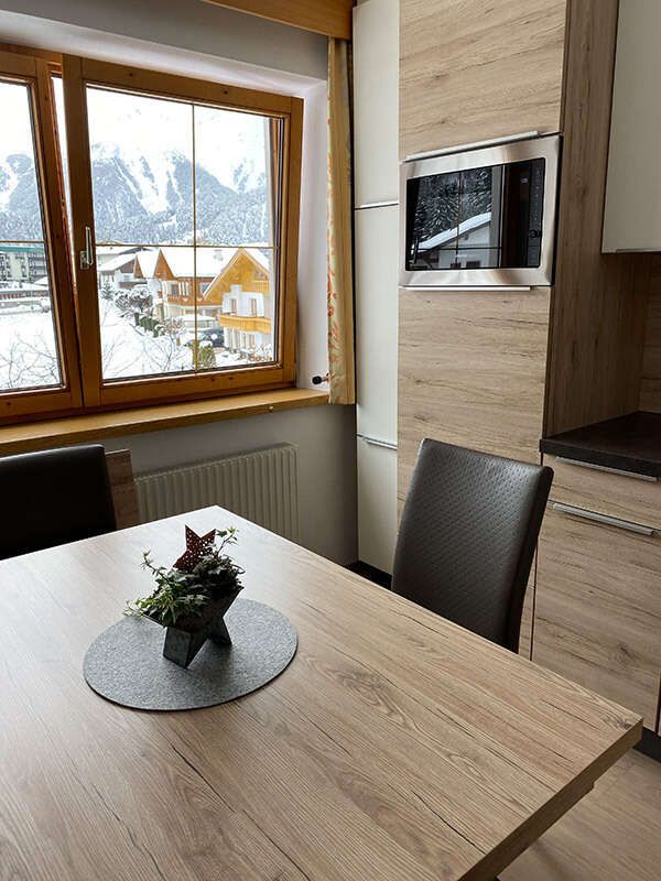Küche im Appartement Churburg in Valdafur Suites in Nauders